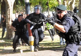 Sobreseimiento de funcionarios porteños en causa por represión en el Borda fue apelado