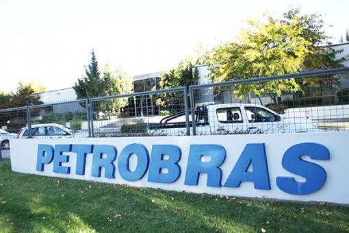 Rousseff aceptó el pedido de renuncia de la titular de Petrobras