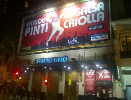 Treinta años después, Pinti regresó con «Salsa criolla»