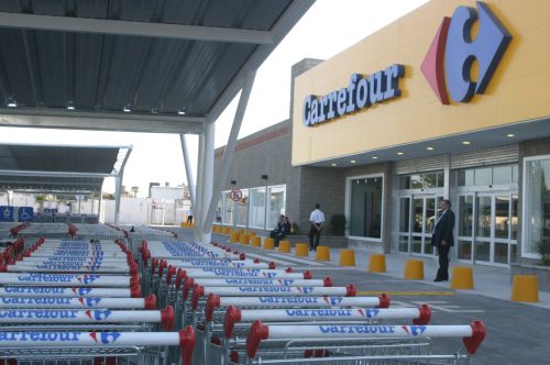 La Procelac denunció que Carrefour financia cuevas de dinero