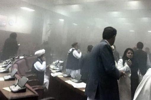 Finalizó el asalto al Parlamento afgano con la muerte de siete talibanes atacantes y 18 civiles
