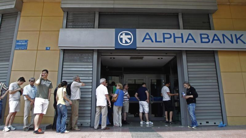 Tsipras anunció feriado bancario para mañana y aseguró que los depósitos están garantizados