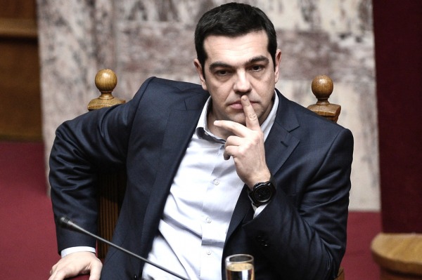 Tembladeral en Grecia: Tsipras renunció y convoca a elecciones
