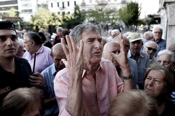 A tres días del referéndum, la tensión y la polarización se adueñan de Grecia
