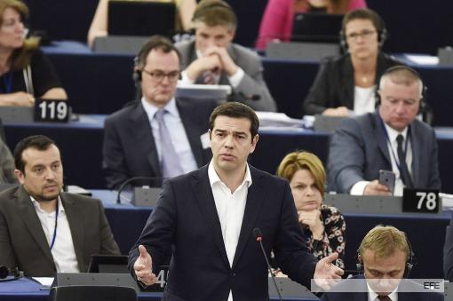 La prensa griega interpretó que Tsipras sorteó con relativa fortuna su victoria parlamentaria