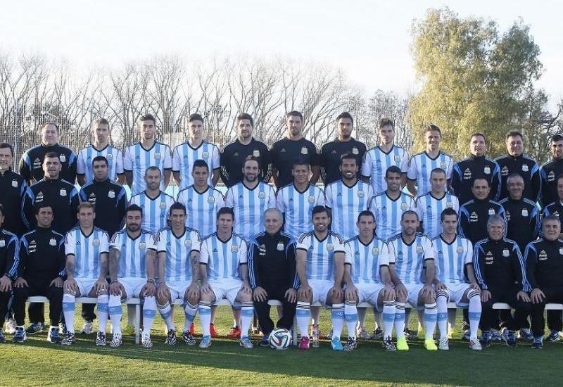 Argentina inicia su camino al mundial sin Messi