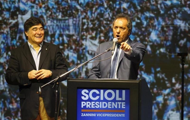 Scioli: «Macri tiene una mirada privatizadora»