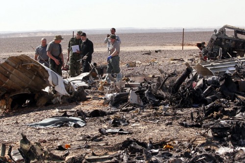 Rusia suspendió vuelos a Egipto hasta dilucidar causa de la caído del avión en el Sinaí