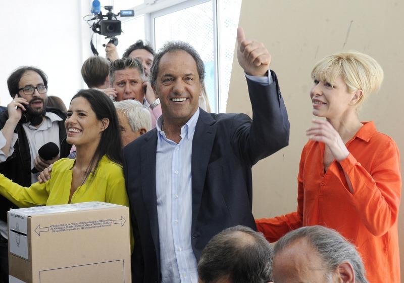 Votó Scioli: «Soy un símbolo de diálogo y convivencia democrática»