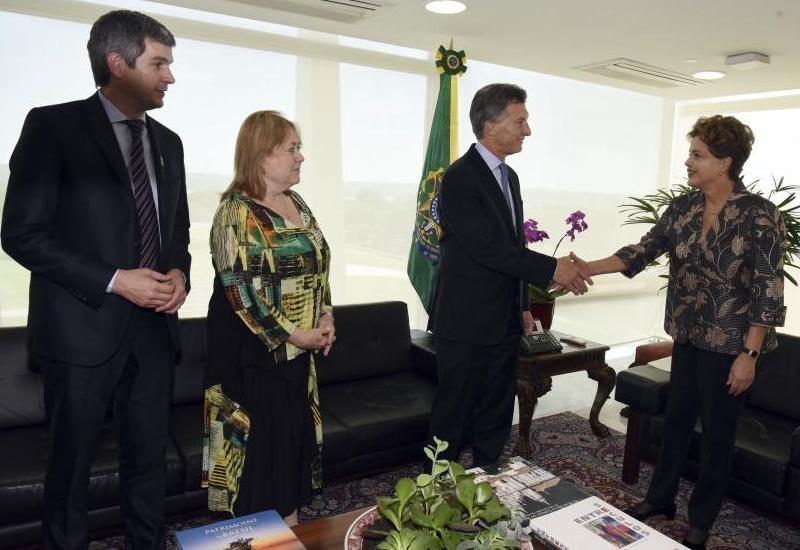 Macri se reunió con Dilma, en su primer encuentro con un presidente extranjero