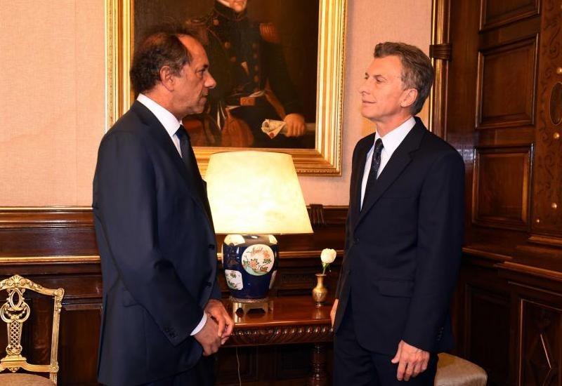 Luego de reunirse con el presidente Macri, Scioli pidió cuidar el salario y el poder adquisitivo