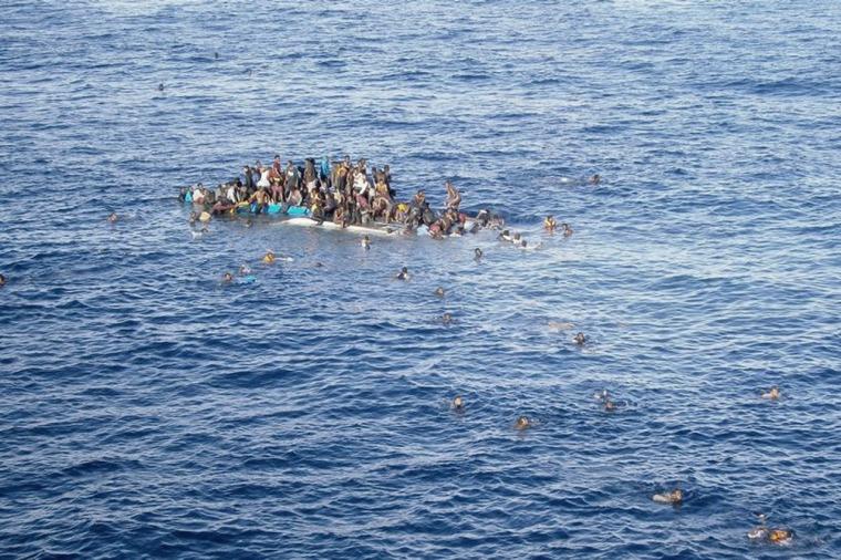 Al menos 27 refugiados se ahogaron al tratar de llegar a Grecia desde Turquía