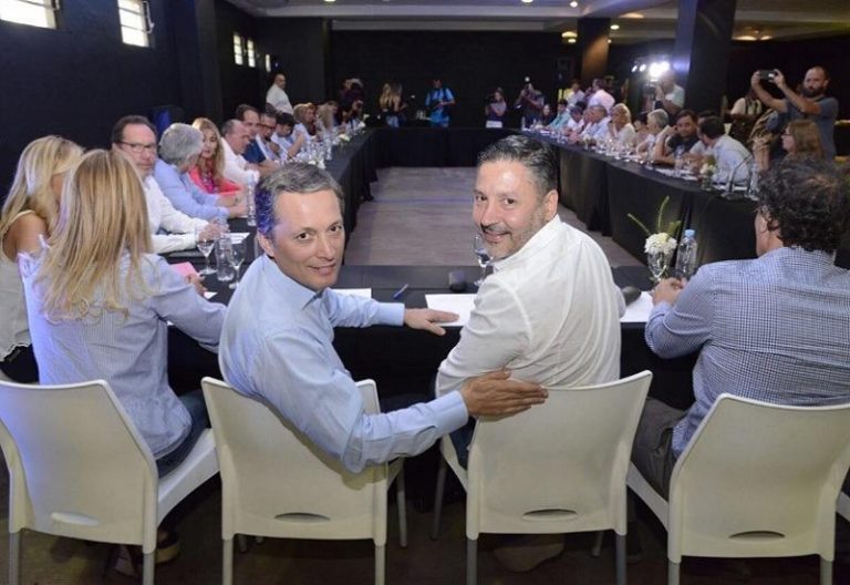 El PJ bonaerense se reunió tras la cumbre Menéndez-CFK