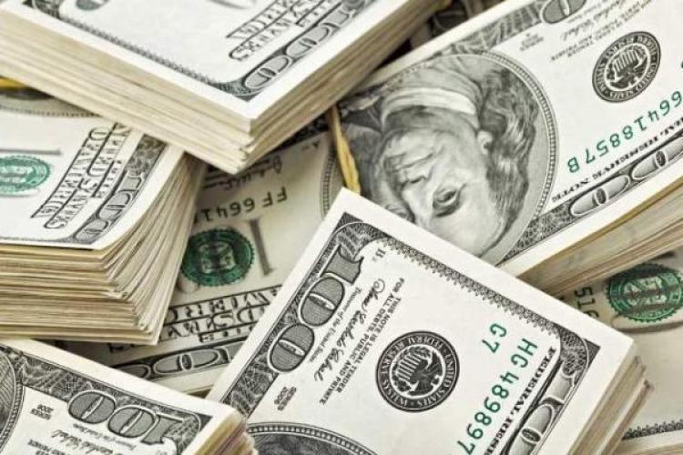 Pese a la intervención del BCRA, el dólar se disparó y alcanzó los $22,20