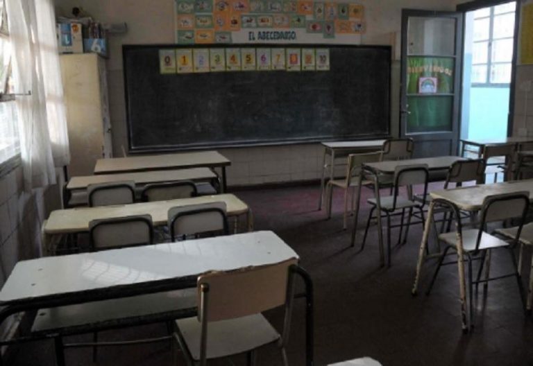 La Plata: más de 20 escuelas sin clases por problemas edilicios