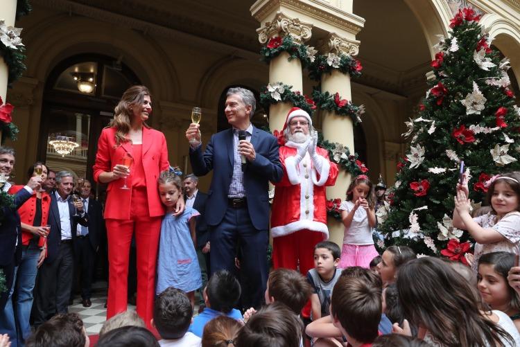 ¿Macri llevó a Casa Rosada a un Papa Noel kirchnerista?