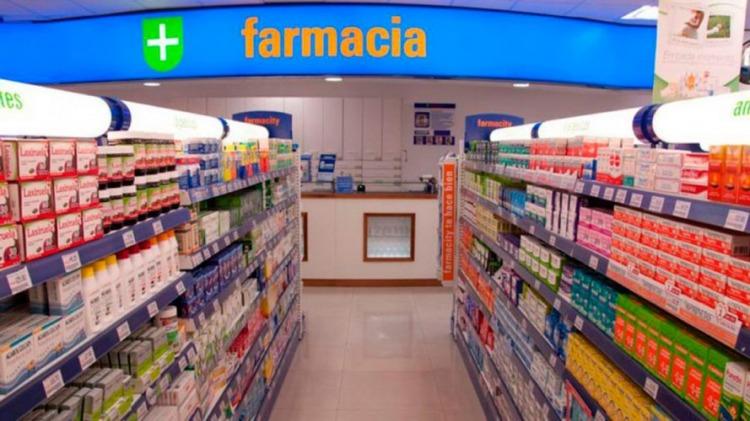 Los farmacéuticos están en alerta por el impulso a las «farmacias low cost»