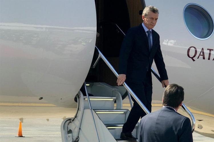 Último manotazo de Macri: se va de gira a India, Vietnam y Emiratos Árabes para conseguir inversiones