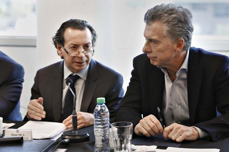 Grave: imputaron a dos ministros de Macri por la compra de votos con un bono clandestino