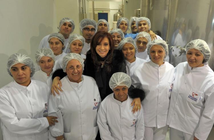Sputnik V en Argentina: el día que Cristina inauguró una de las plantas del laboratorio en donde se producirá la vacuna