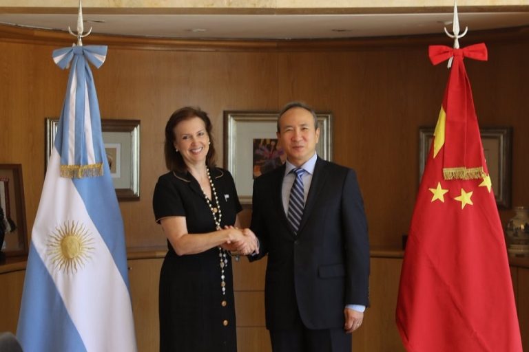 Diana Mondino se reunió con el embajador de China luego de los roces por Taiwán