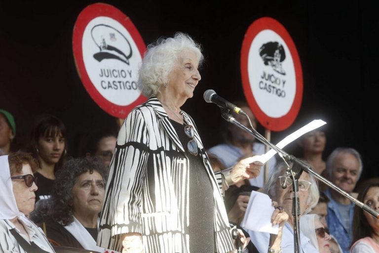 Estela de Carlotto: «Seguimos reclamando una ley contra el negacionismo»