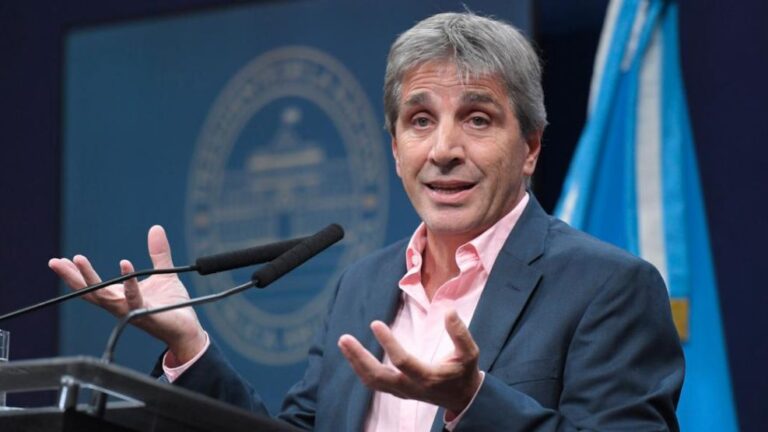 El Gobierno formalizó el uso de dólares sin declarar: una por una las medidas
