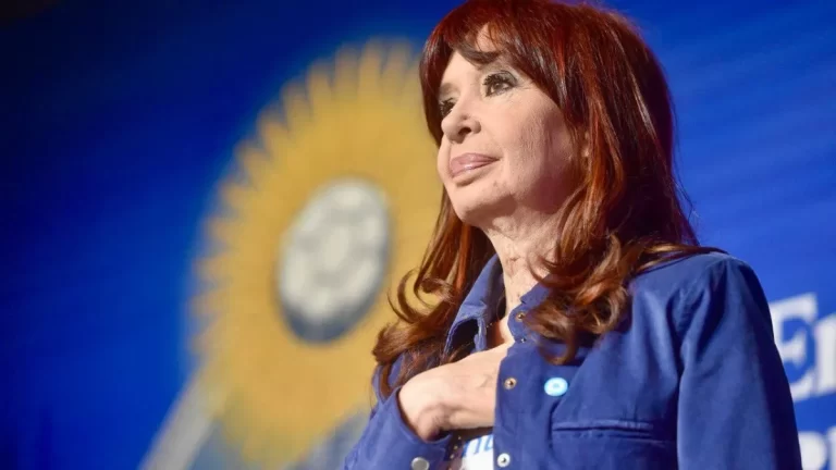 Cristina Fernández de Kirchner confirmó que el miércoles se presentará en Comodoro Py