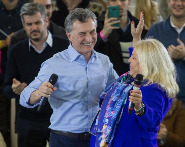 Macri salió a defender a Carrió por el pedido a indagatoria y acusó a Cristina de «perseguir opositores»